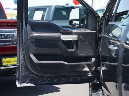 Used 2020 Ford F350 Lariat w/ Lariat Ultimate Package AWD/4WD image 31