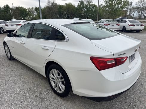 Used 2018 Chevrolet Malibu LT FWD image 8