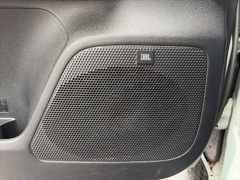 Used 2023 Toyota Tacoma TRD Off-Road image 31