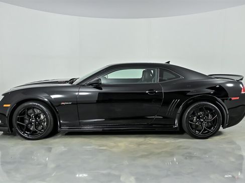 Used 2015 Chevrolet Camaro Z/28 RWD image 7