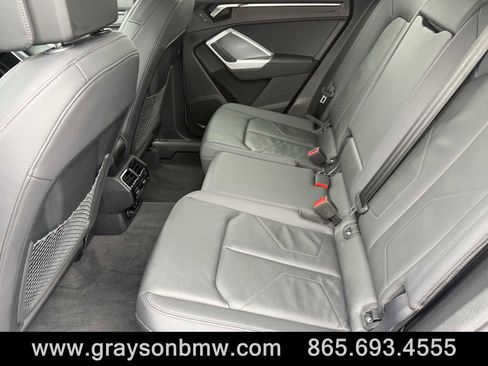 Used 2024 Audi Q3 2.0T Premium image 43