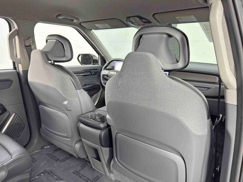 Used 2024 Kia EV9 Light Long Range image 36