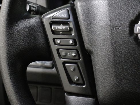 Used 2024 Nissan Frontier SV w/ Technology Package RWD image 9