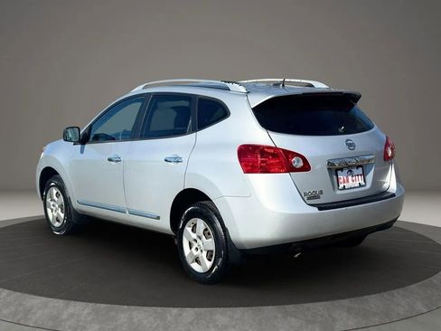 Used 2014 Nissan Rogue S w/ Convenience Package image 4