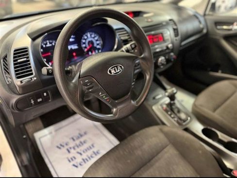 Used 2016 Kia Forte LX image 14