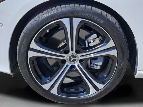 Used 2024 Mercedes-Benz C 300 Sedan image 31