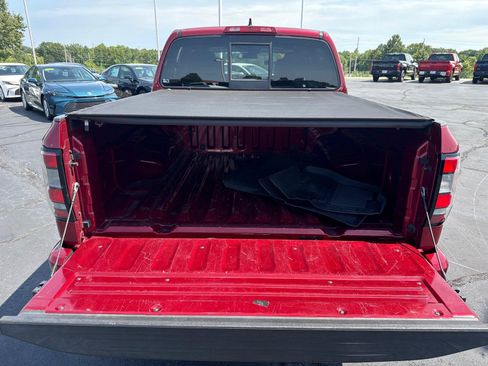 Used 2022 Nissan Frontier PRO-4X w/ Technology Package AWD/4WD image 8