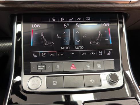 Used 2020 Audi Q8 Premium Plus AWD/4WD image 22