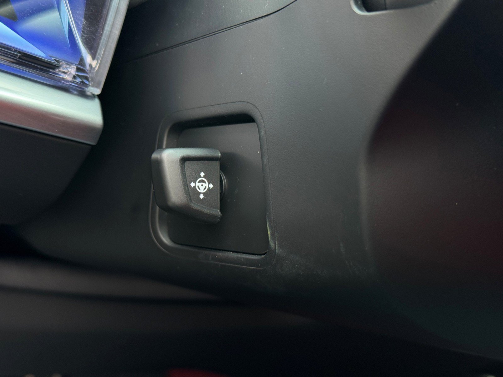 Used 2025 BMW 740i RWD image 20