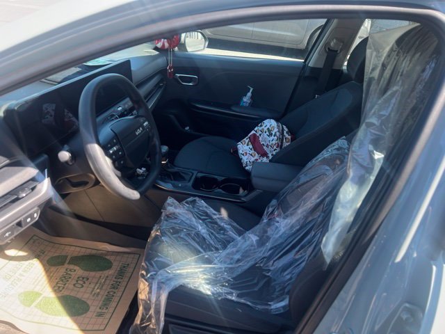 Used 2025 Kia K4 FWD image 8