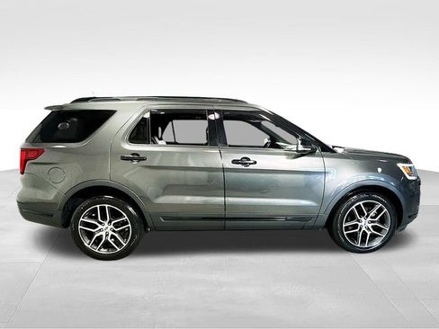 Used 2019 Ford Explorer Sport w/ Equipment Group 401A AWD/4WD image 11