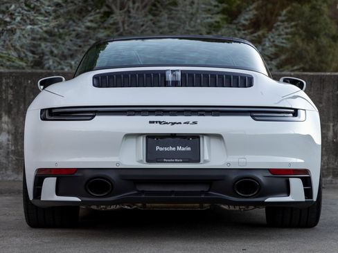 Certified 2024 Porsche 911 Targa 4S image 10