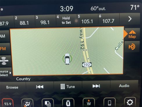 Used 2023 Jeep Gladiator Overland image 24