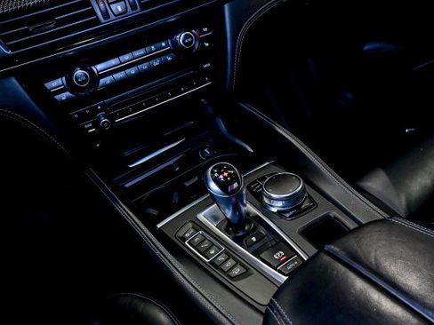 Used 2017 BMW X5 M image 31