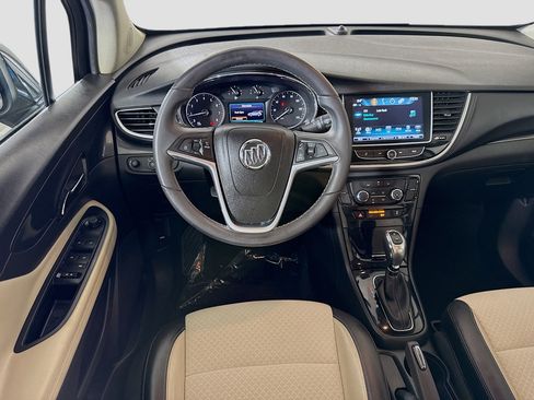 Used 2021 Buick Encore Preferred image 17