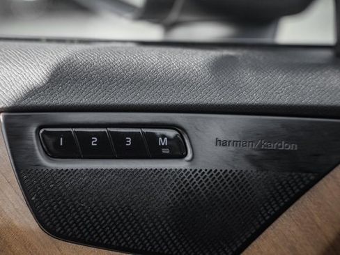 Used 2023 Volvo XC90 B6 Plus image 40