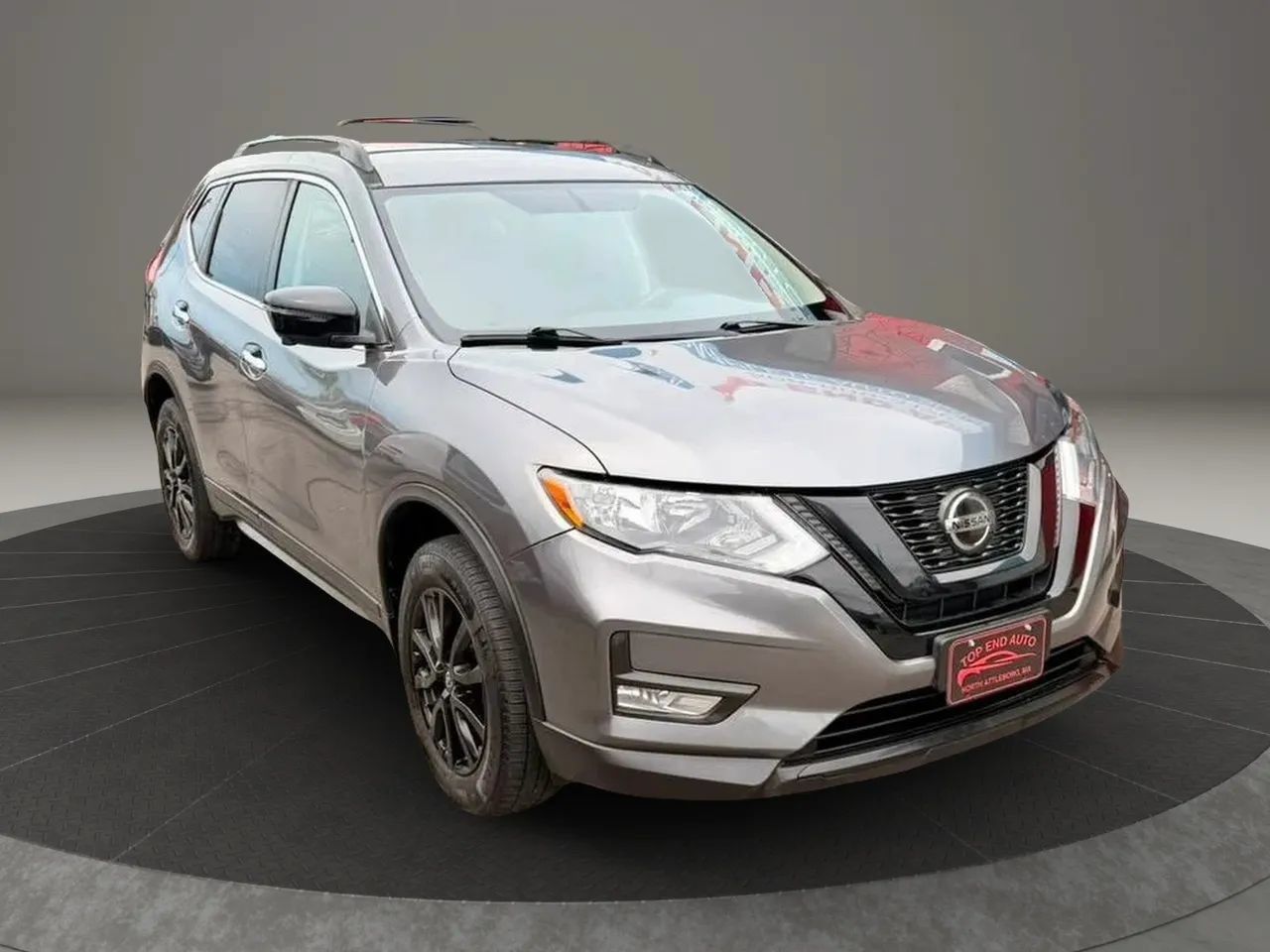 Used 2018 Nissan Rogue SV w/ Premium Package AWD/4WD image 3