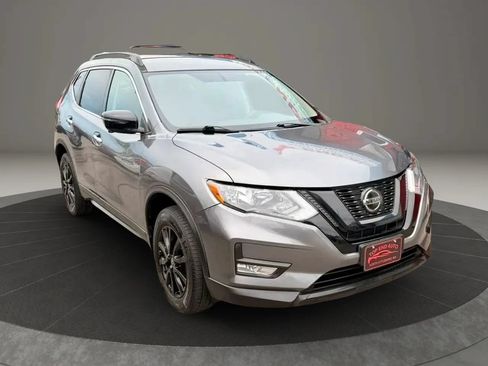 Used 2018 Nissan Rogue SV w/ Premium Package AWD/4WD image 3