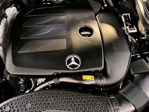Certified 2021 Mercedes-Benz GLC 300 4MATIC image 31