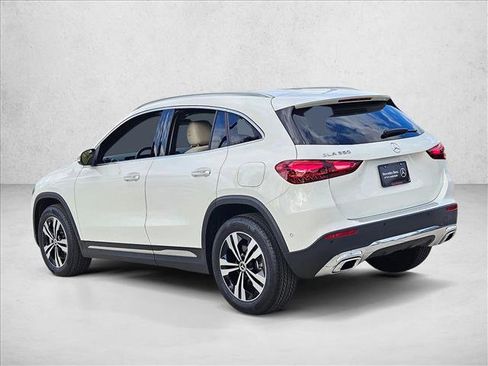 Used 2025 Mercedes-Benz GLA 250 image 8