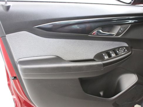 Used 2024 Chevrolet TrailBlazer LS image 23