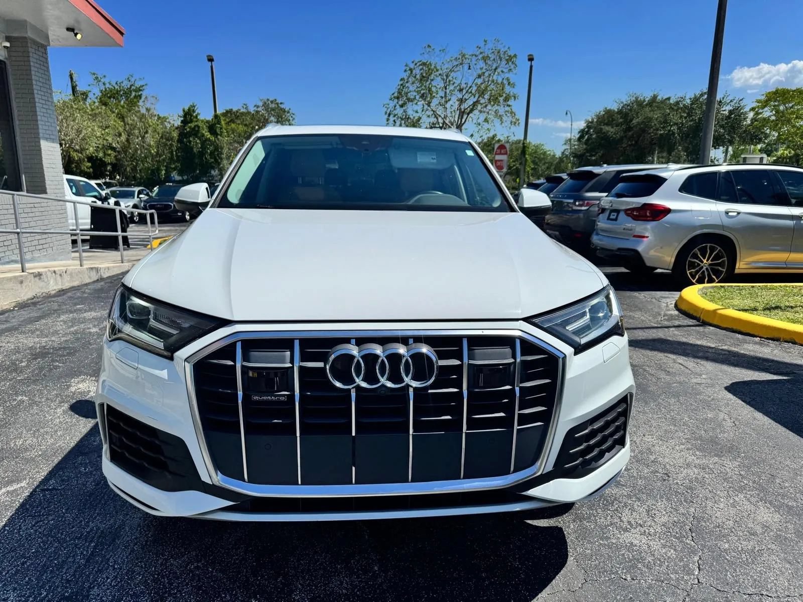 Used 2021 Audi Q7 2.0T Premium Plus w/ Executive Package AWD/4WD image 4