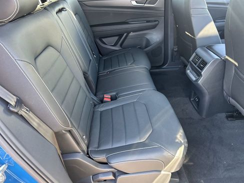 New 2026 Volkswagen Atlas Cross Sport SEL R-Line AWD/4WD image 9