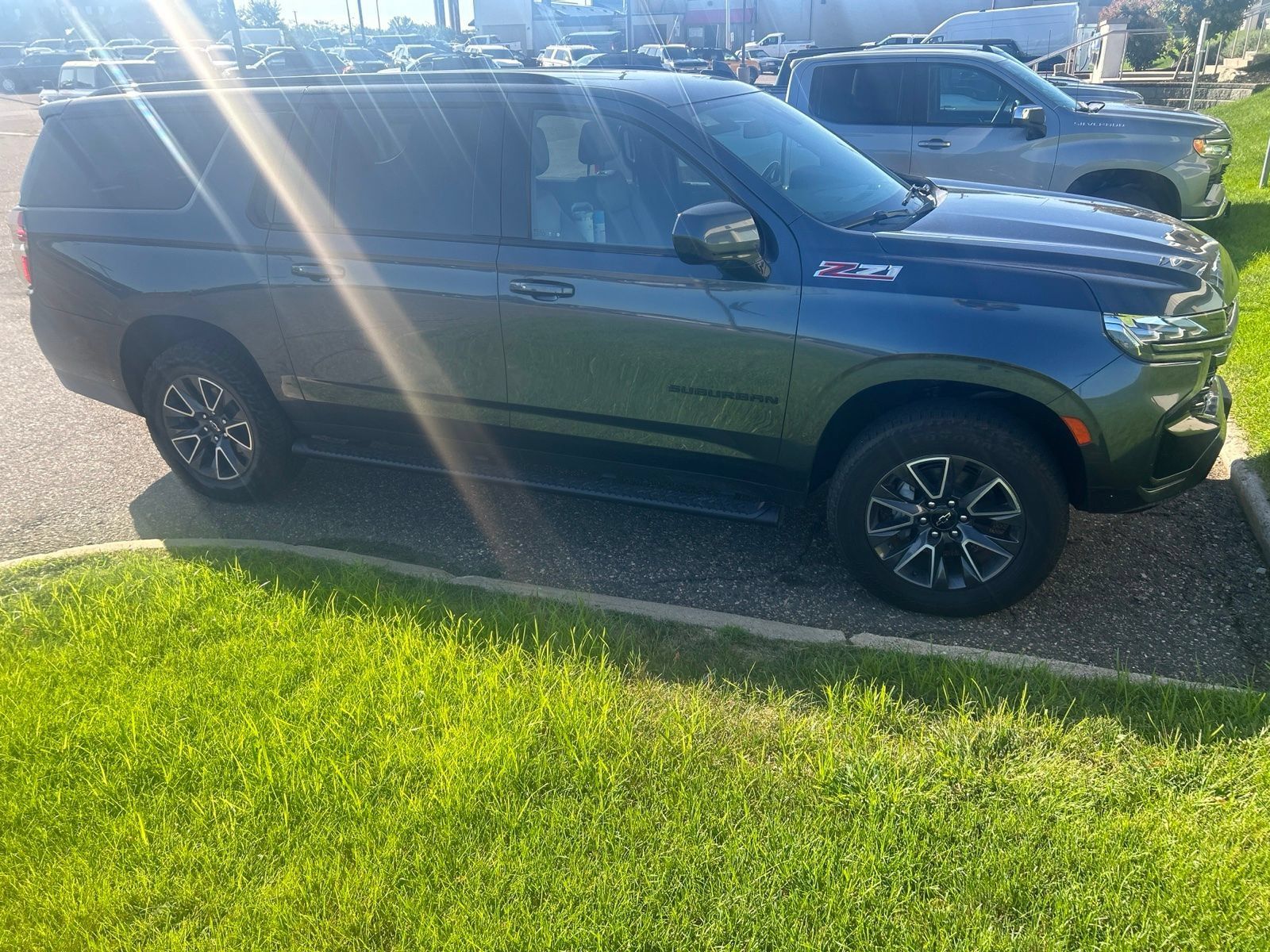 Used 2021 Chevrolet Suburban Z71 AWD/4WD image 4