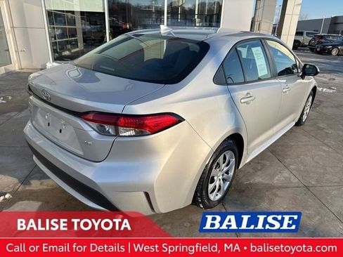 Used 2020 Toyota Corolla LE image 8