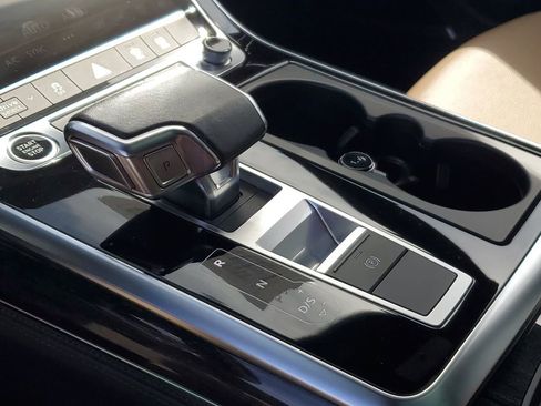 Used 2023 Audi Q8 Premium Plus w/ Premium Plus Package image 32