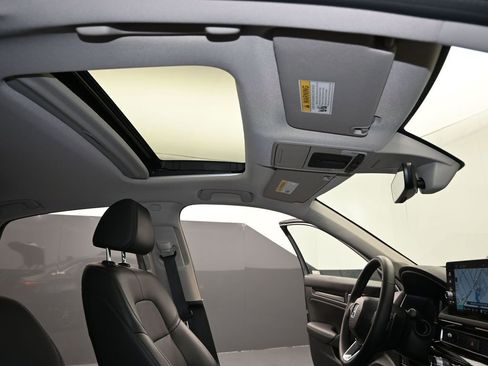 Certified 2023 Honda Civic Touring image 31