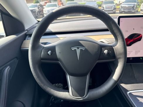 Used 2021 Tesla Model Y Long Range AWD/4WD image 15