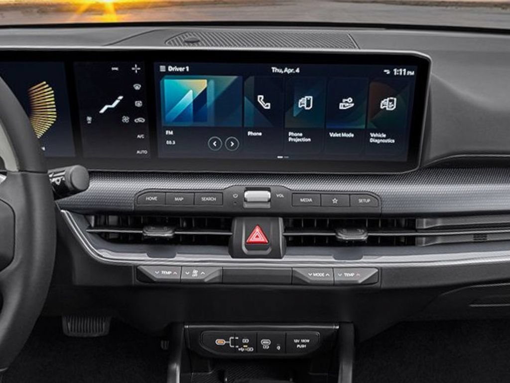 New 2026 Kia K4 GT-Line w/ GT-Line Premium Package FWD image 9