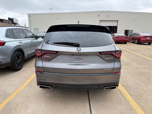 Used 2022 Acura MDX A-Spec image 6