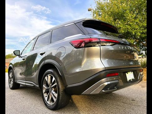 Used 2022 INFINITI QX60 Luxe image 10