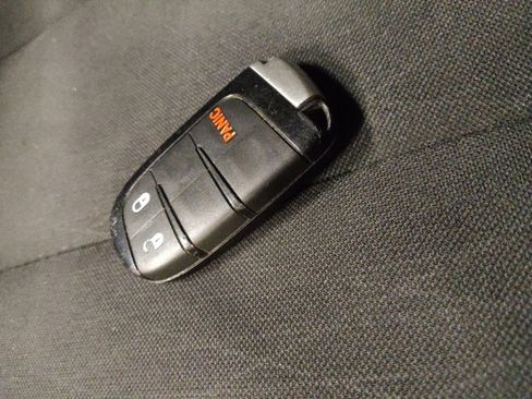 Used 2019 Dodge Durango GT image 32