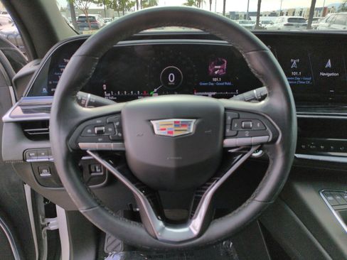 Used 2021 Cadillac Escalade ESV Sport w/ Heavy-Duty Trailer Package image 18