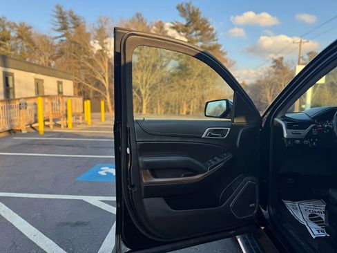 Used 2019 GMC Yukon XL Denali w/ Denali Ultimate Package image 11