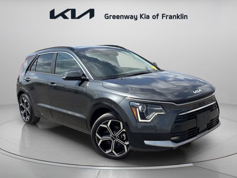 Used 2023 Kia Niro EX Touring FWD image 1