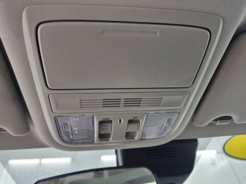 Used 2018 Honda Accord EX image 20