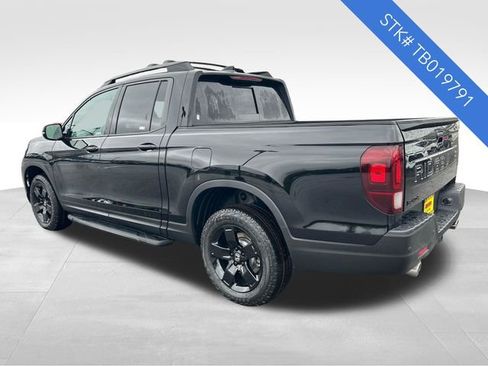 New 2026 Honda Ridgeline Black Edition image 6