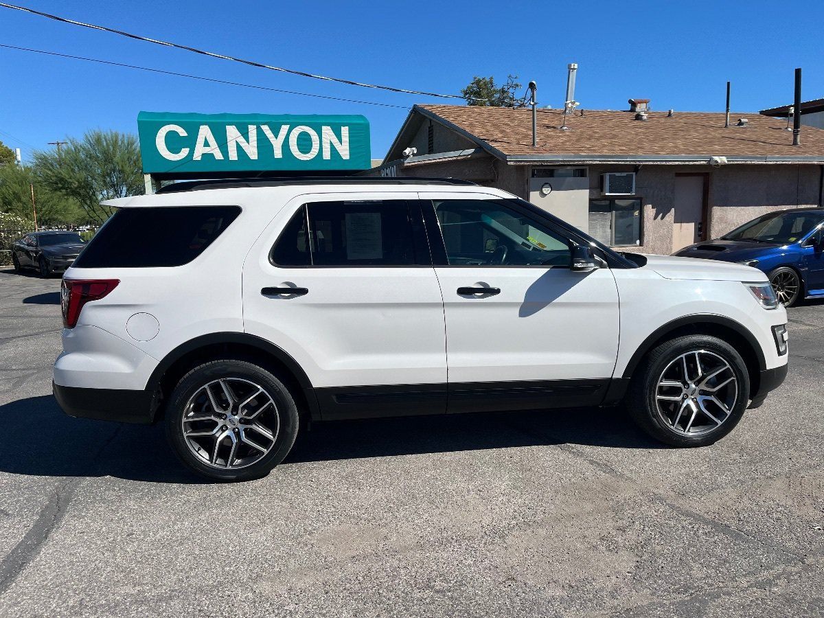 Used 2017 Ford Explorer Sport AWD/4WD image 3