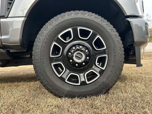 New 2025 Ford F350 Platinum w/ FX4 Off-Road Package image 12