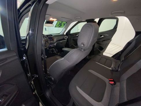 Used 2023 Chevrolet TrailBlazer LS AWD/4WD image 29