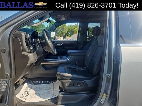 Certified 2025 Chevrolet Silverado 2500 LTZ w/ LTZ Convenience Package AWD/4WD image 9