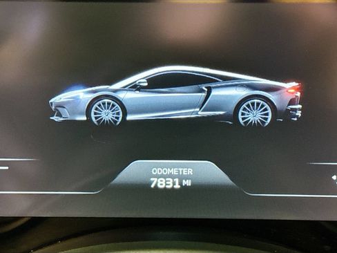 Used 2023 McLaren GT RWD image 12