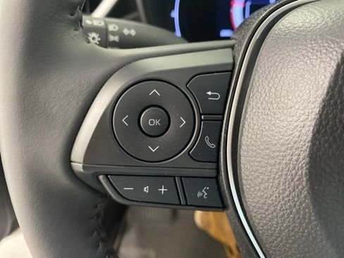 Used 2026 Toyota Corolla SE FWD image 16