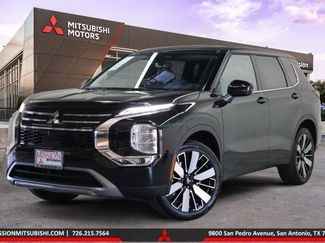 New 2025 Mitsubishi Outlander SE video 1