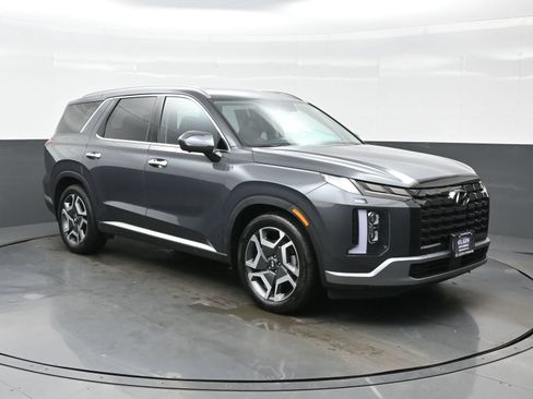 Certified 2023 Hyundai Palisade SEL w/ Winter Package AWD/4WD image 8