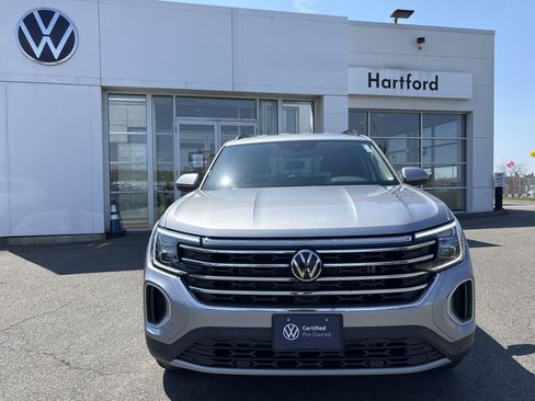 Used 2025 Volkswagen Atlas SE AWD/4WD image 9